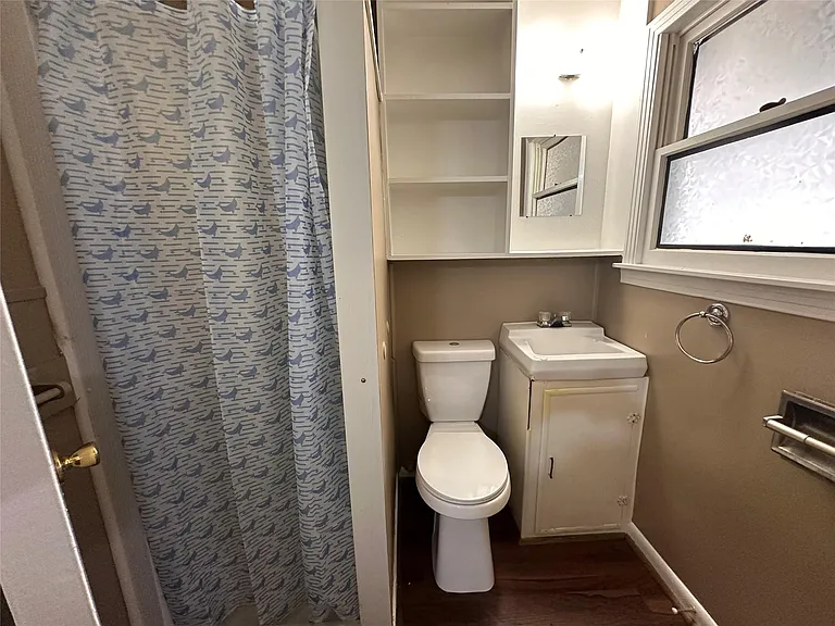 1121 Millie St — Photo 19