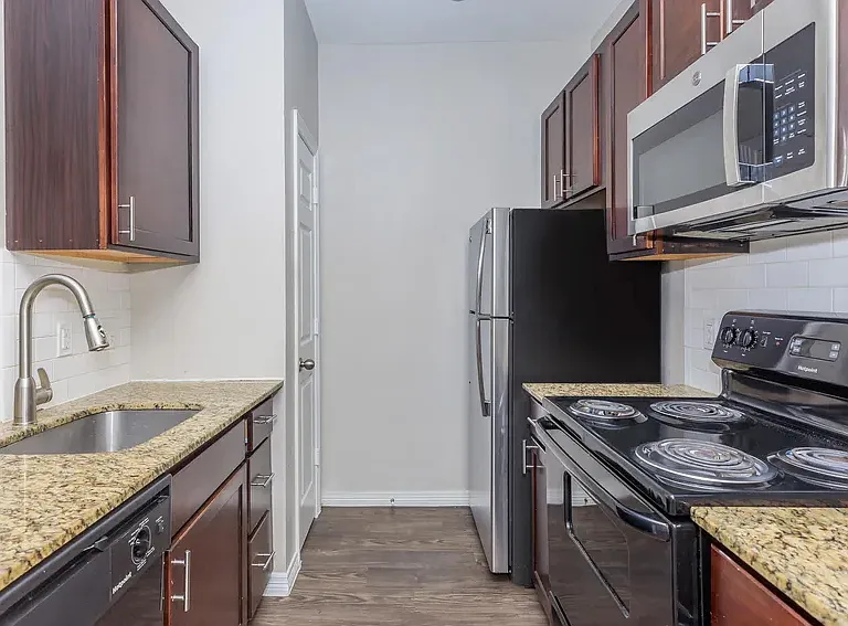 Bridges of Cypress Creek Apartment Homes — Photo 3