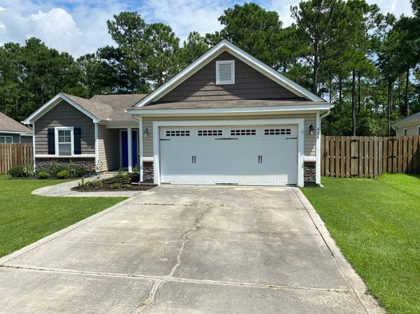 404 Ridgeway Dr, Sneads Ferry, NC 28460