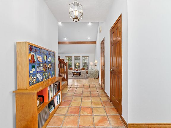 3rd image of 12511 Meadow Lake Dr