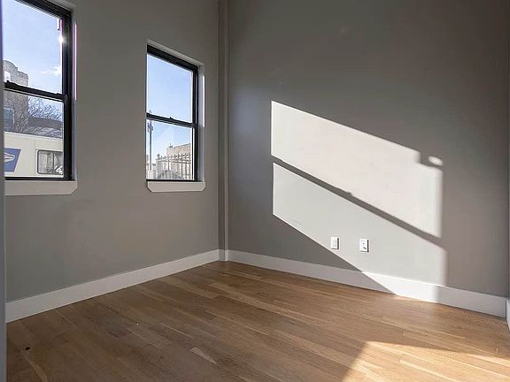 5th image of 1529 Saint Johns Pl #1B