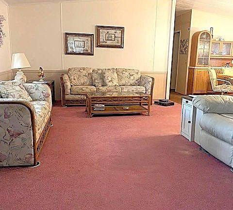 5th image of 110 Bearwoods Ave #110