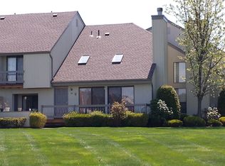 58 Sherborne St, Somerset, NJ 08873