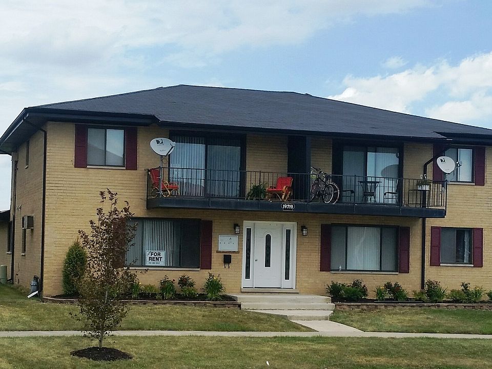 1st image of 19719 Terrace Ave APT 2