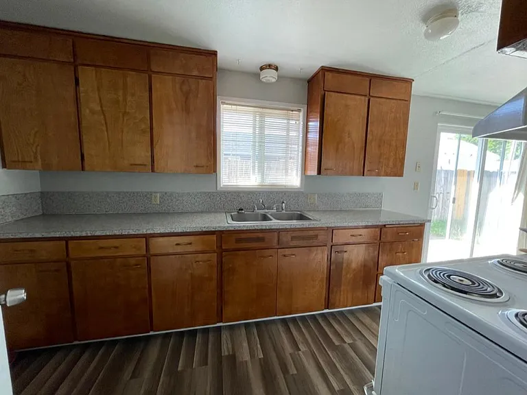 2549 Sherman St SE #2549 — Photo 5