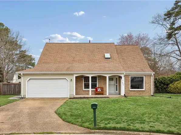 887 Weyanoke Ln, Newport News, VA 23608