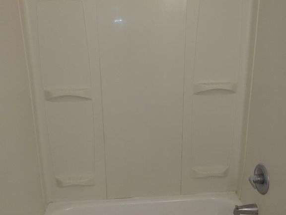5th image of 1637 Glen Parker Ave APT 13