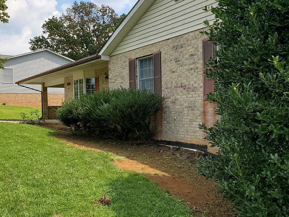 1003 Goodview Dr, Front Royal, VA 22630 Zillow