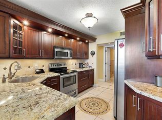 105 Lake Emerald Dr APT 410, Oakland Park, FL 33309