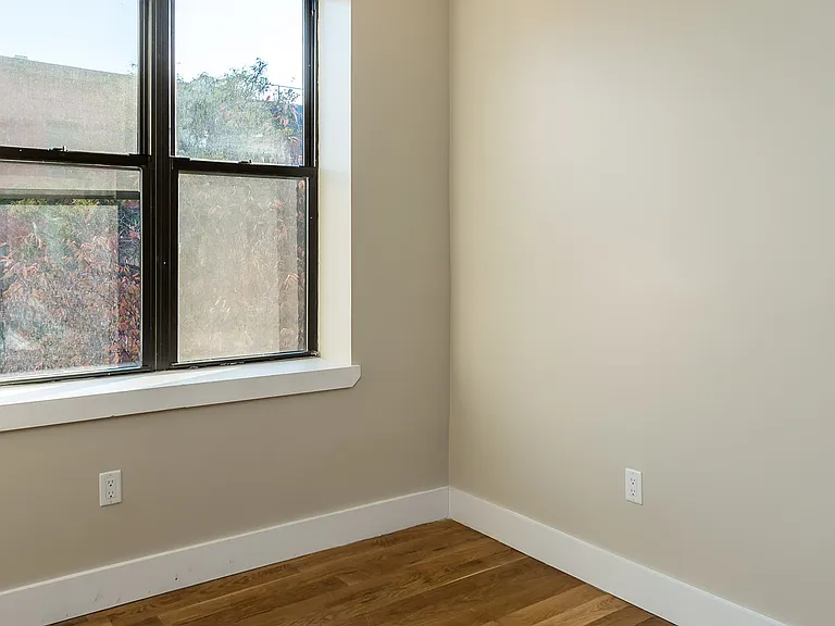 595 Myrtle Ave #3B — Photo 5