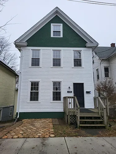 138 Greenwich Ave Photo 1