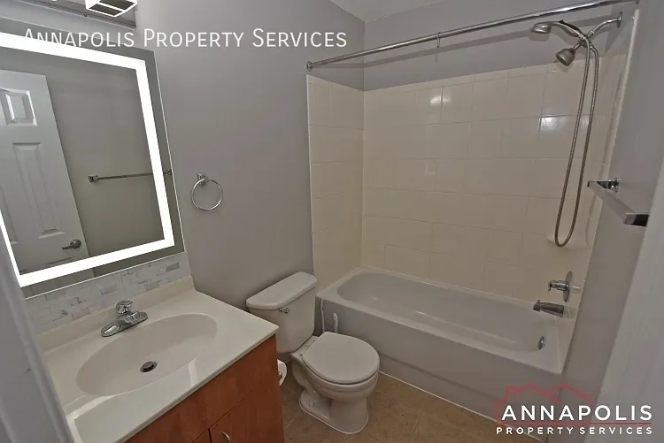1101 Primrose Ct #302 — Photo 13