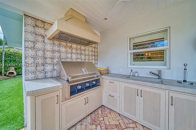 7621 SW 65th Pl — Photo 28