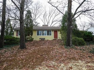 1512 Grant Rd, Saint Louis, MO 63119