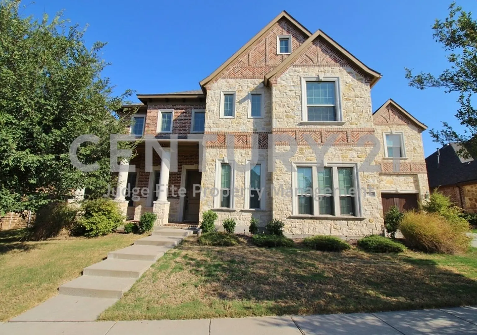 Exquisite 2-Story 5/5.5/3 in Frisco ISD For Rent! — Photo 1