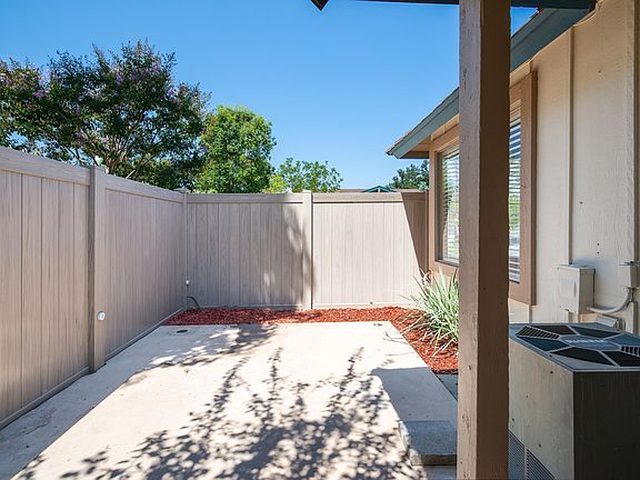 2nd image of 1694 Tiburon Ct