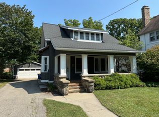 2455 Lake Dr SE, East Grand Rapids, MI 49506