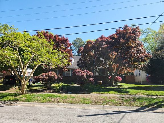 2nd image of 423 E Westmont Ave