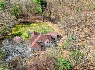 6162 Woodchuck Ln, East Stroudsburg, PA 18301