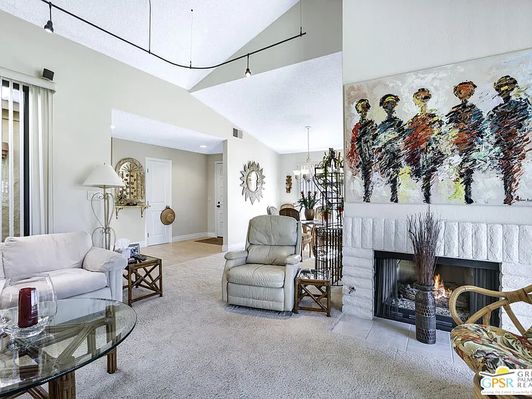 223 Serena Dr — Photo 6