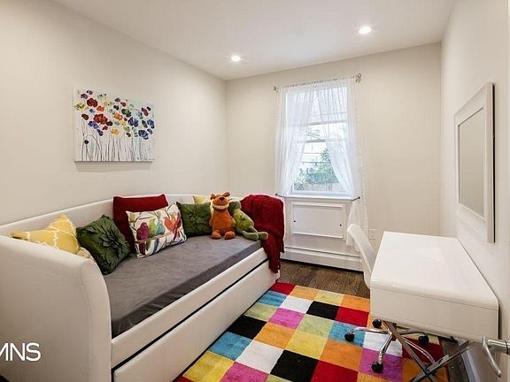 5th image of 458 E 29th St APT 1A