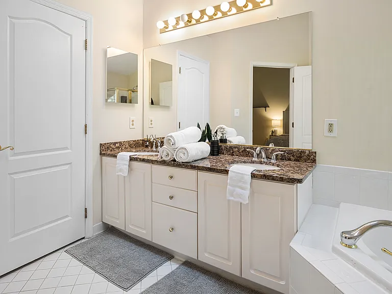 1027 Grand Oak Way — Photo 19