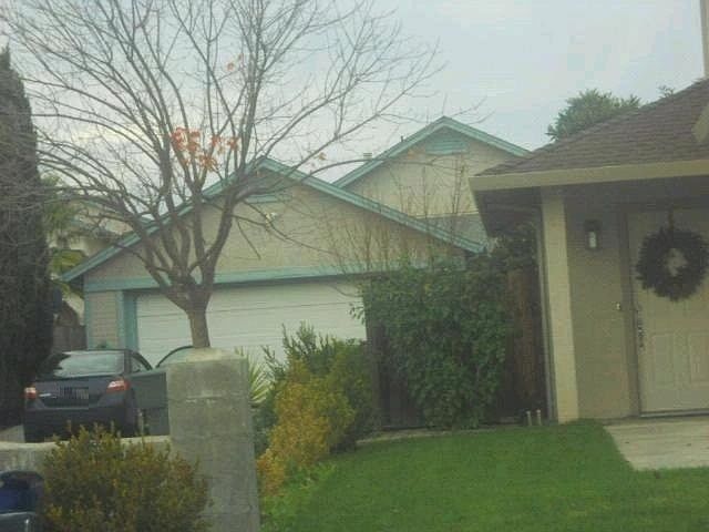 2nd image of 165 Bennett St