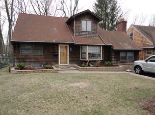 19 Seaman Rd, West Orange, NJ 07052