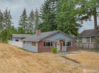 1371 E Island Lake Dr, Shelton, WA 98584