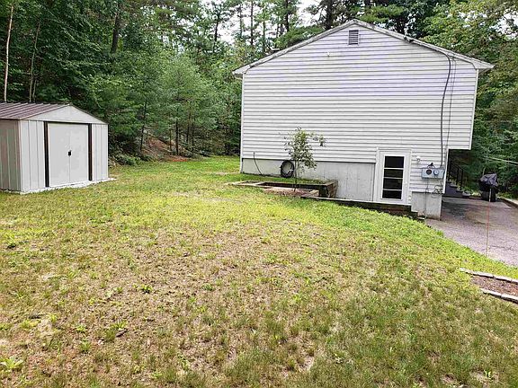 3rd image of 15 Diamond Ln