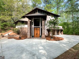 6960 Riverside Dr NW, Sandy Springs, GA 30328