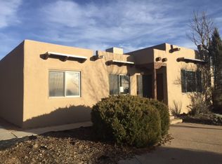 27 Cuesta Rd, Santa Fe, NM 87508