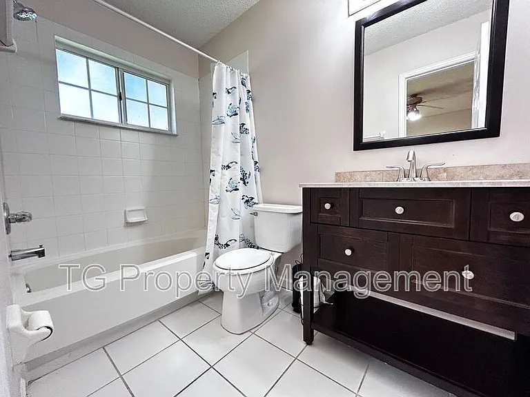 1449 Blue Heron Ln E — Photo 40