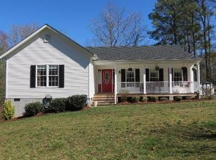 3117 Woodsong Dr, Midlothian, VA 23112