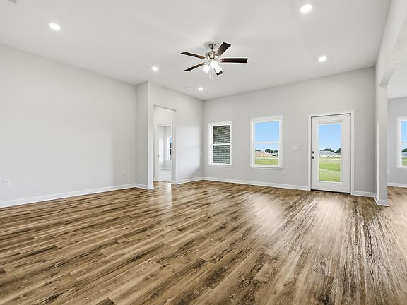 3rd image of 6118 Mildreds Way