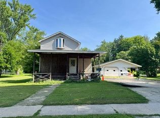 224 E North St, Whitewater, WI 53190