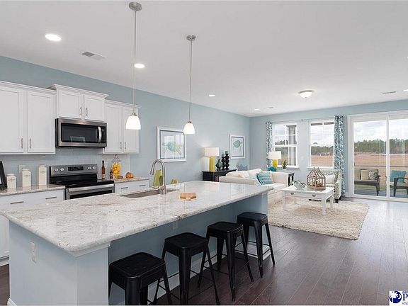 3rd image of 3525 Royal Star Ln