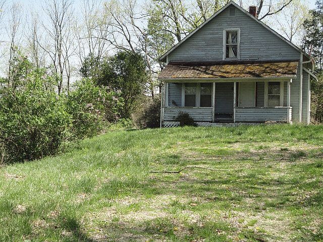 2nd image of 1150 Blueberry Hill Rd