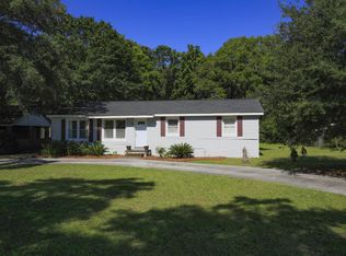 1054 Leonard Dr, Johns Island, SC 29455