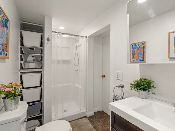 25 75th Street image 28 of 37