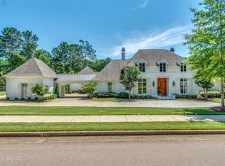 243 Hidden Oaks Dr, Ridgeland, MS 39157