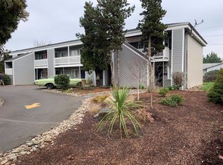 500 S River St APT 2, Newberg, OR 97132