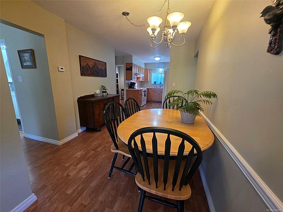 5th image of 3871 Anderson Ave