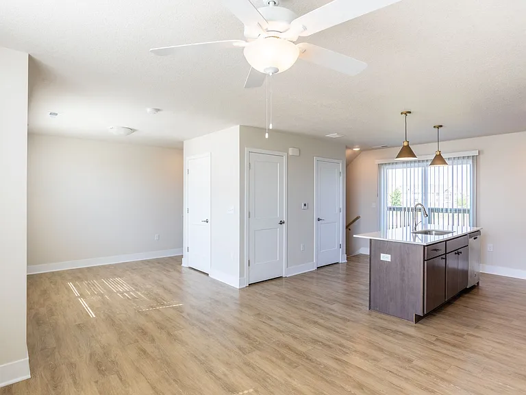 Aspen Ridge Townhomes — Photo 6