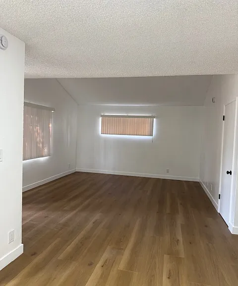 1116 Gladys Ave #B — Photo 1