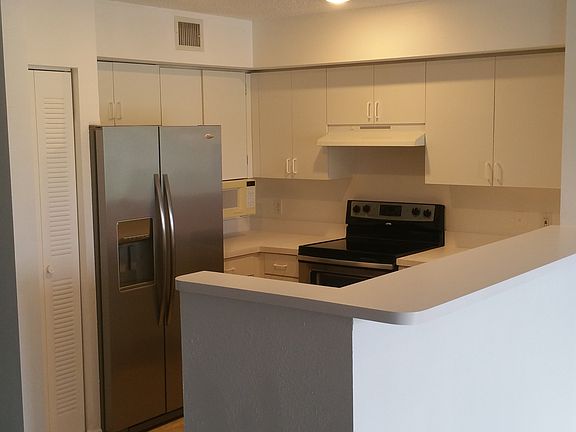 3rd image of 4440 NW 107th Ave APT 306