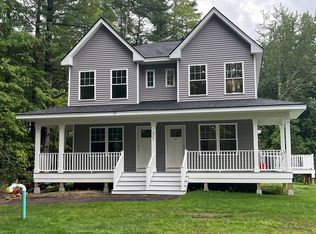 327 Main St #A, Sandown, NH 03873