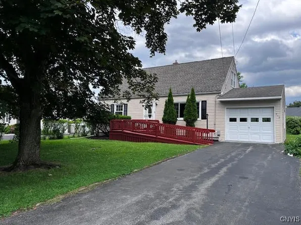 103 Paikin Dr, Syracuse, NY 13219