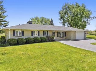1417 Lee Ln, Spring Grove, IL 60081