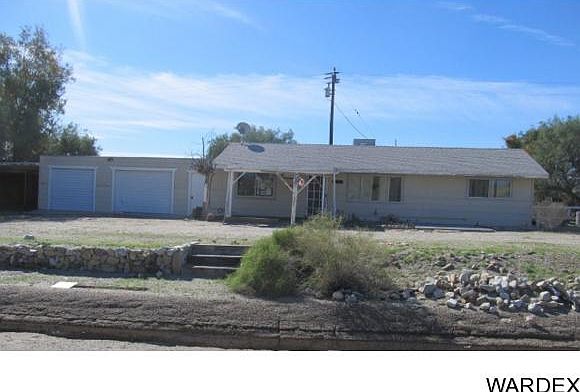 1st image of 16695 Thunderbird Ln